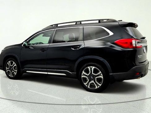 Used 2023 Subaru Ascent Limited w/ Technology Package AWD/4WD image 7