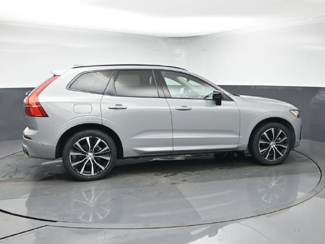 Used 2024 Volvo XC60 B5 Plus w/ Protection Package Premier AWD/4WD image 9