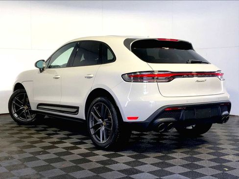Certified 2023 Porsche Macan Turbo image 3