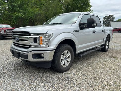 Used 2018 Ford F150 XLT w/ Trailer Tow Package AWD/4WD image 3