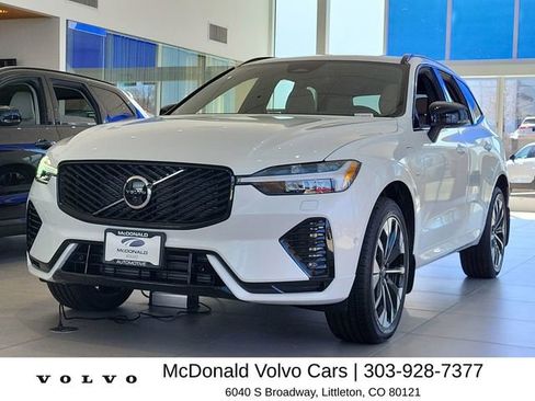 New 2026 Volvo XC60 T8 Plus w/ Protection Package Premier AWD/4WD image 4