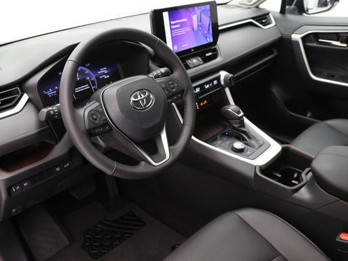 Used 2024 Toyota RAV4 Limited image 14