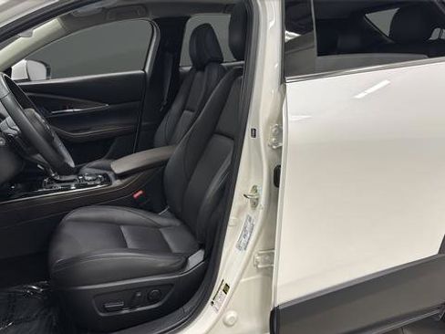 Used 2025 MAZDA CX-30 AWD 2.5 S w/ Premium Package image 9