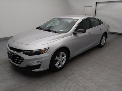 Used 2020 Chevrolet Malibu LS w/ LPO, Convenience Package 1 image 2