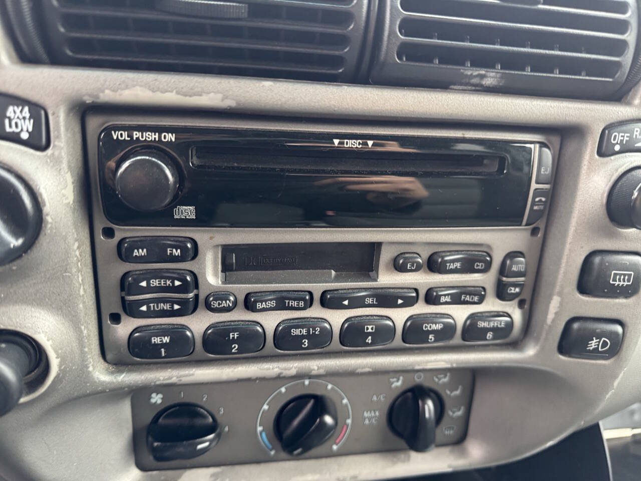 Used 2003 Ford Explorer Sport XLS AWD/4WD image 34