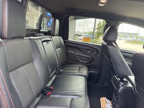 Used 2021 Nissan Titan PRO-4X w/ Pro-4x Convenience Package AWD/4WD image 13
