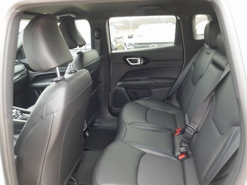 New 2026 Jeep Compass Latitude AWD/4WD image 12