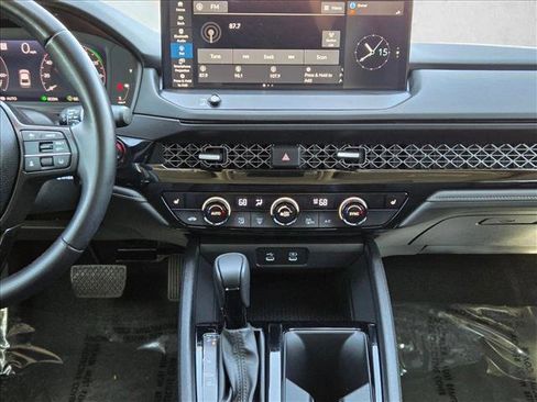 Used 2024 Honda Accord EX-L image 16