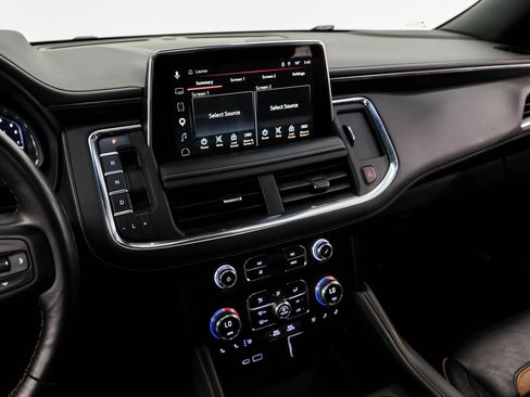 Used 2023 GMC Yukon AT4 w/ AT4 Premium Package AWD/4WD image 27