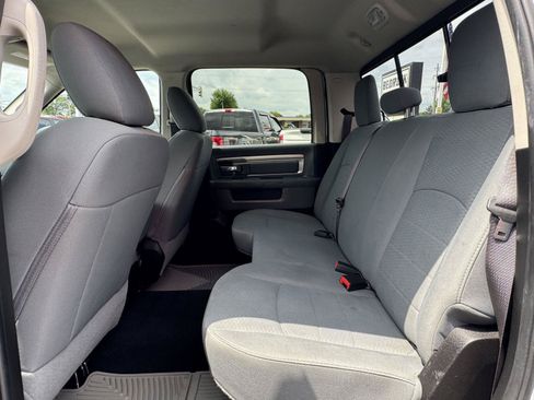 Used 2019 RAM 1500 Classic SLT AWD/4WD image 28