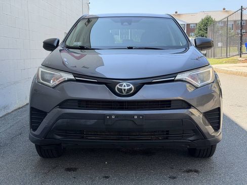 Used 2018 Toyota RAV4 LE w/ All Weather Liner Package AWD/4WD image 8
