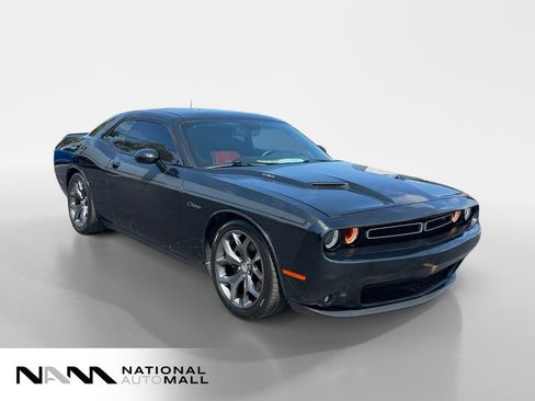 Used 2015 Dodge Challenger R/T Plus RWD image 7