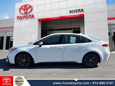 Certified 2023 Toyota Corolla SE w/ Carpet Mat Package (TMS) FWD image 2