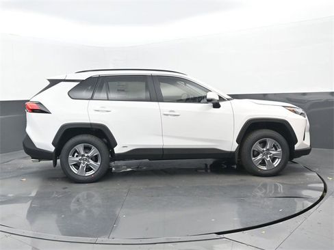 New 2025 Toyota RAV4 XLE w/ Convenience Package image 2