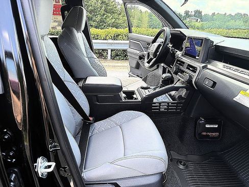 New 2026 Toyota Tacoma SR5 AWD/4WD image 19