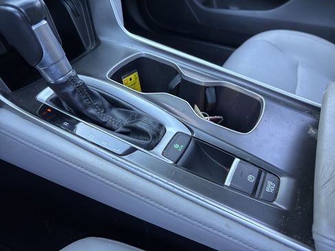 Used 2018 Honda Accord EX-L image 18