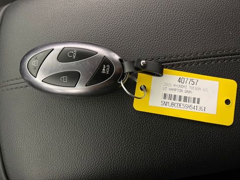 Certified 2025 Hyundai Tucson SEL AWD/4WD image 26