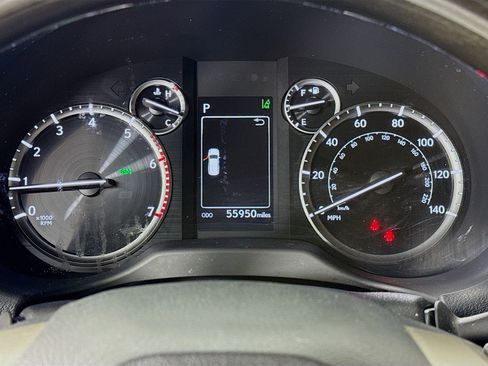 Used 2021 Lexus GX 460 Premium w/ Premium Package AWD/4WD image 12