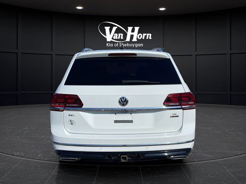 Used 2018 Volkswagen Atlas SEL w/ R-Line Package AWD/4WD image 6