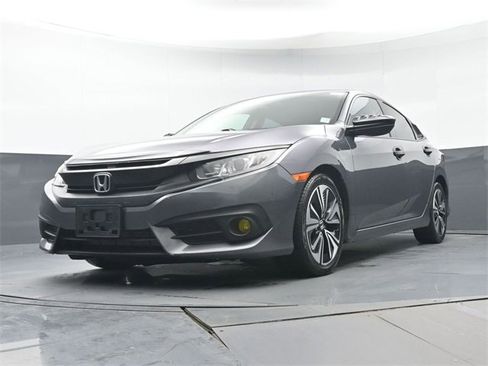 Used 2018 Honda Civic EX-T image 26