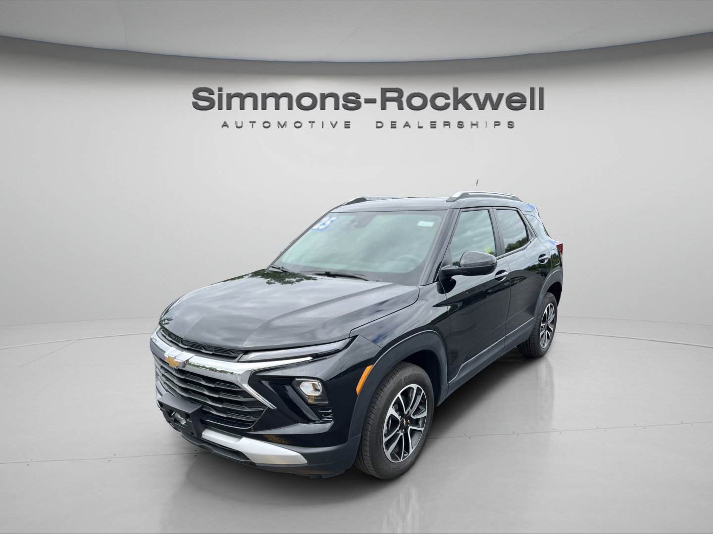 Used 2025 Chevrolet TrailBlazer LT AWD/4WD image 1