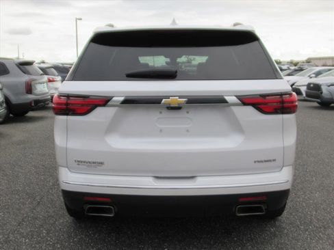 Used 2023 Chevrolet Traverse Premier image 5