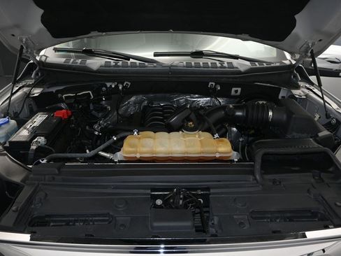 Used 2015 Ford F150 Lariat w/ Equipment Group 502A Luxury RWD image 12