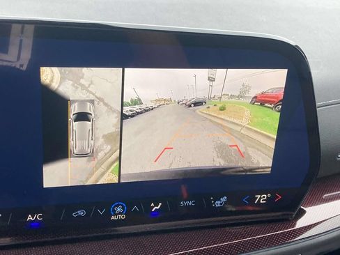 New 2026 Chevrolet Traverse Z71 w/ Enhanced Driving Package AWD/4WD image 20