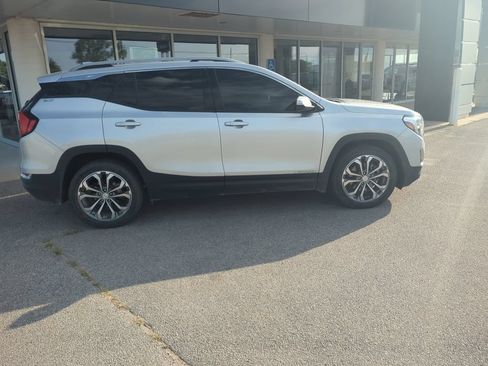 Used 2020 GMC Terrain SLT w/ Preferred Package FWD image 7