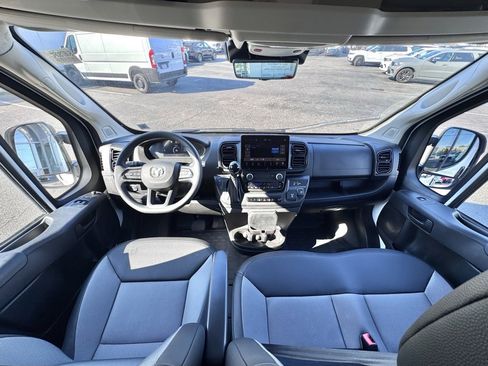 New 2025 RAM ProMaster 3500 w/ Premium Convenience Group image 23