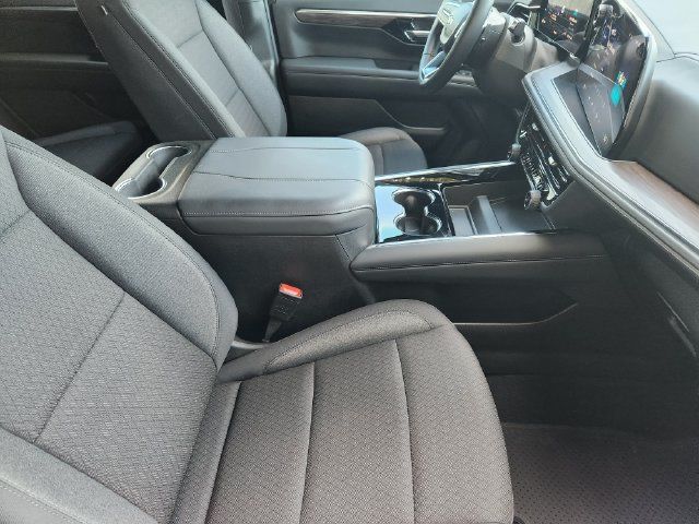 Used 2025 Chevrolet Tahoe LS RWD image 19