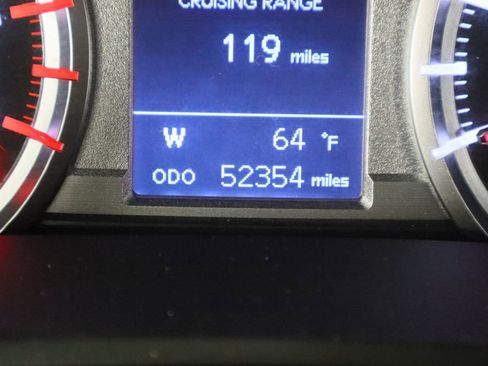 Used 2018 Toyota 4Runner SR5 image 38