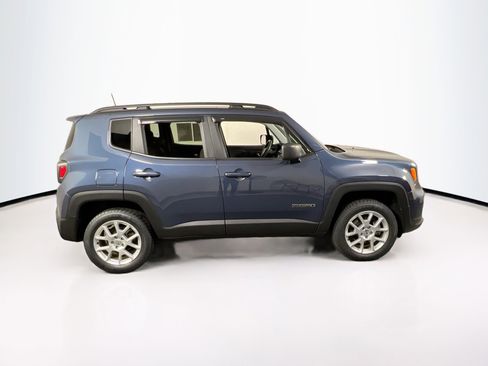 Used 2022 Jeep Renegade Latitude image 4