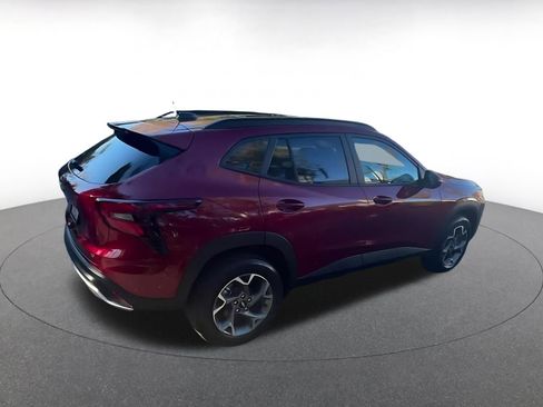 Used 2025 Chevrolet Trax LT image 15