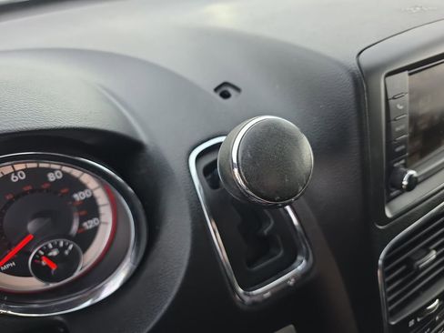 Used 2017 Dodge Grand Caravan GT image 26