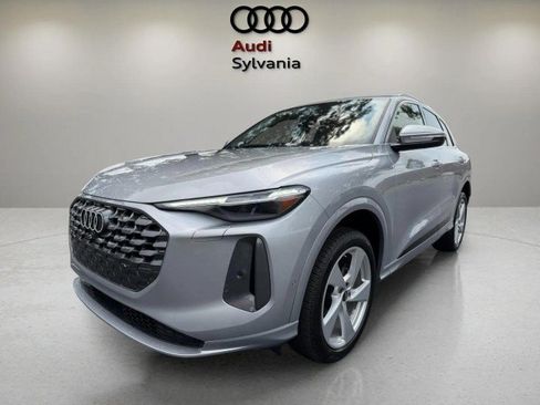 Used 2025 Audi Q5 Premium Plus w/ Premium Plus AWD/4WD image 3