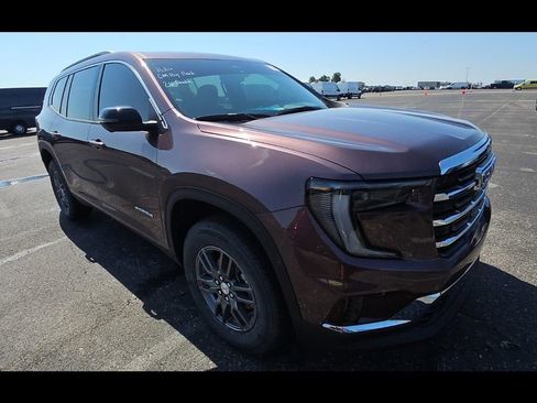 Used 2026 GMC Acadia Elevation w/ LPO, Floor Liner Package FWD image 7