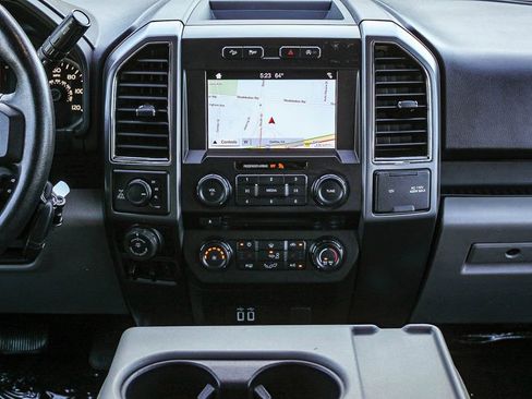 Used 2018 Ford F150 XLT w/ Equipment Group 302A Luxury AWD/4WD image 17