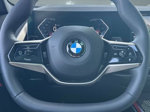 Used 2025 BMW X3 xDrive30i w/ Premium Package image 16