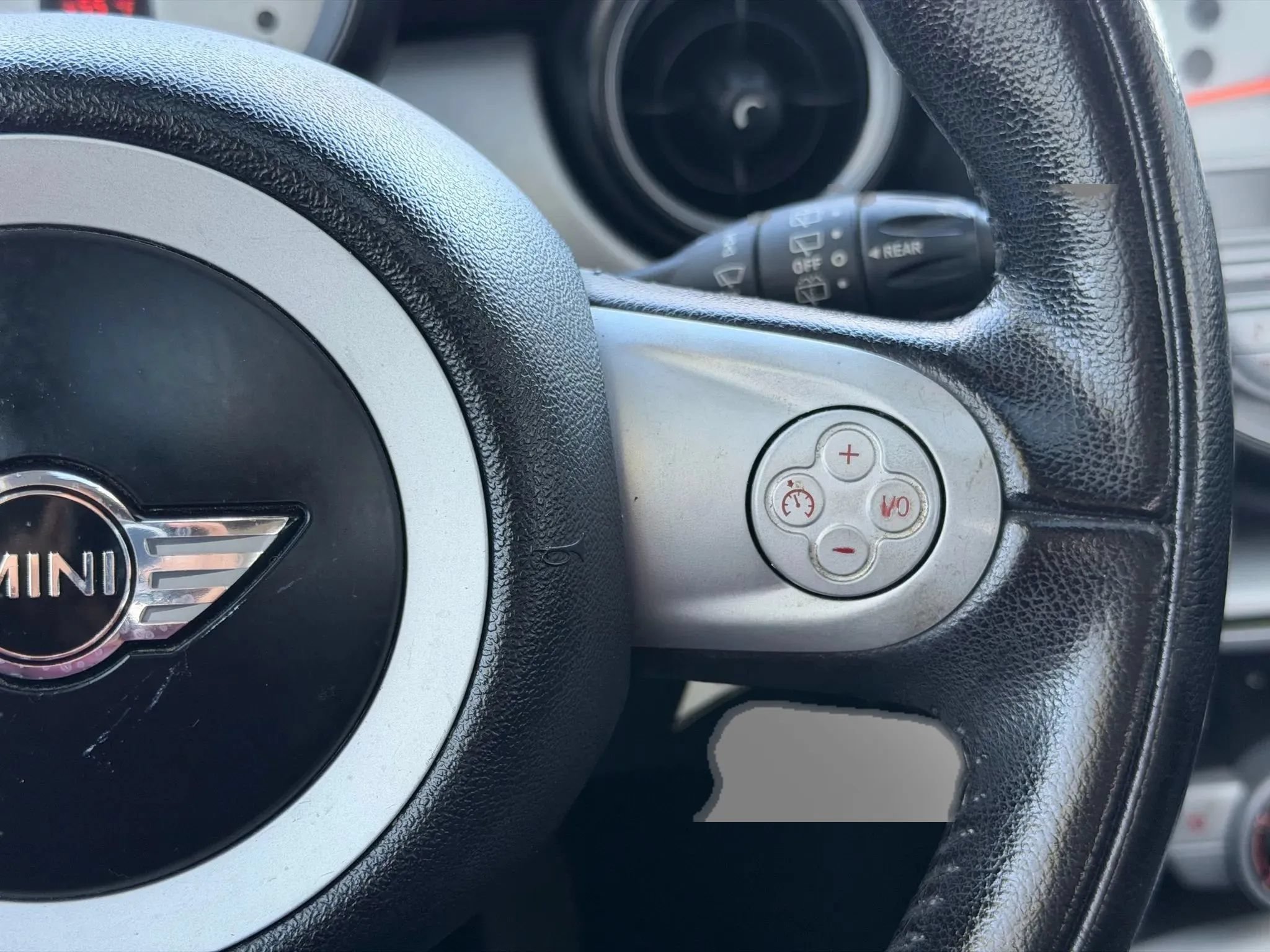 Used 2010 MINI Cooper Hardtop FWD image 45