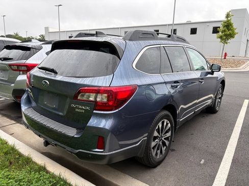 Used 2017 Subaru Outback 3.6R Limited AWD/4WD image 6