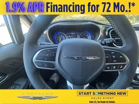 New 2026 Chrysler Pacifica Select image 22