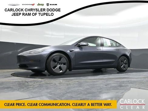 Used 2023 Tesla Model 3 Standard Range RWD image 39