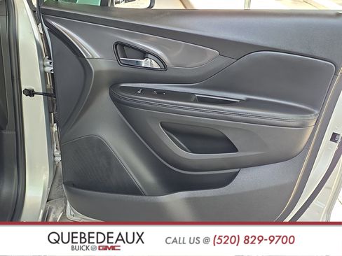 Used 2021 Buick Encore Preferred w/ Safety Package II FWD image 28