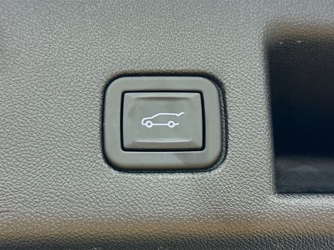 Used 2024 Chevrolet Equinox RS image 29