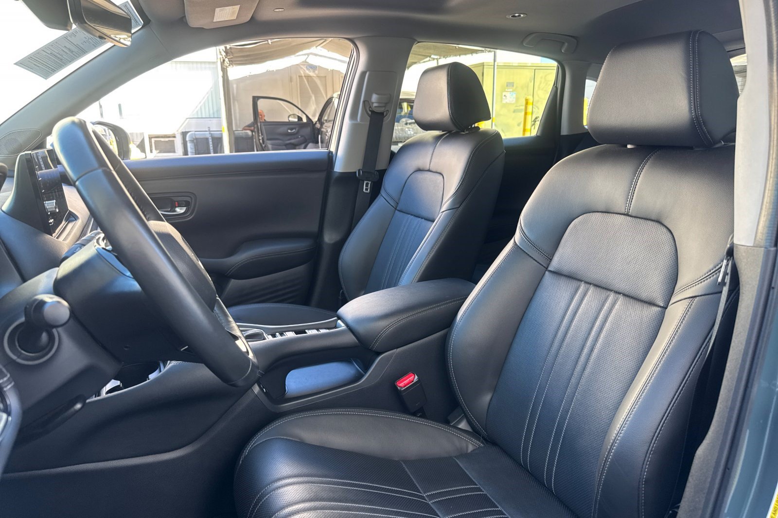 Certified 2024 Honda HR-V EX-L image 5
