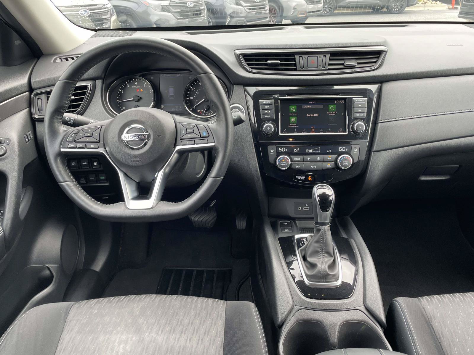 Used 2019 Nissan Rogue SV w/ Premium Package AWD/4WD image 4