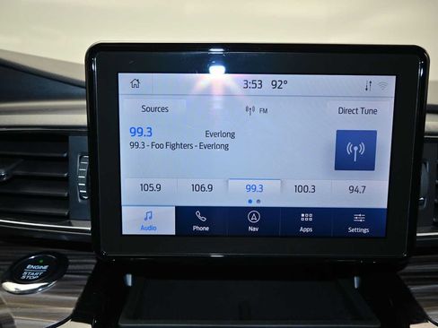 Used 2021 Ford Explorer Limited w/ Equipment Group 301A AWD/4WD image 15