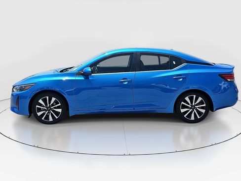 Used 2024 Nissan Sentra SV w/ SV Premium Package FWD image 8