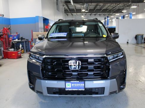 New 2026 Honda Pilot Elite image 3